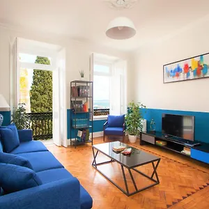 https://contador-mor-guesthouse.hotels-lisbon-portugal.com