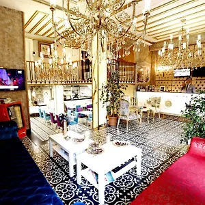 Diamond Royal Hotell