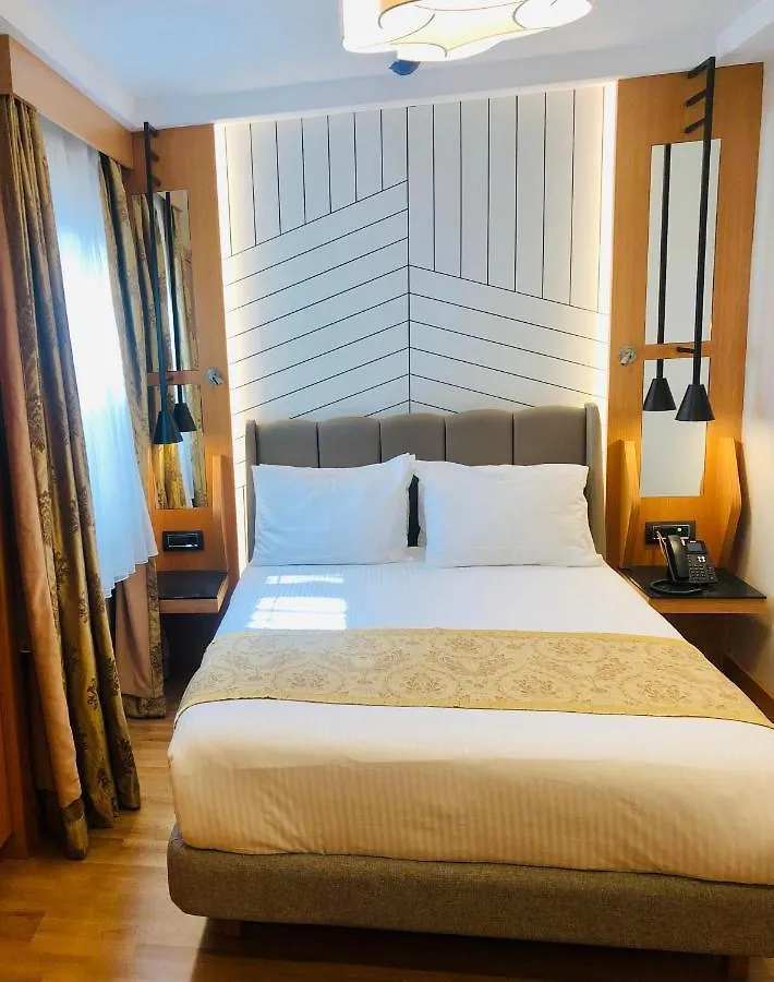 איסטמבול Maywood Hotel